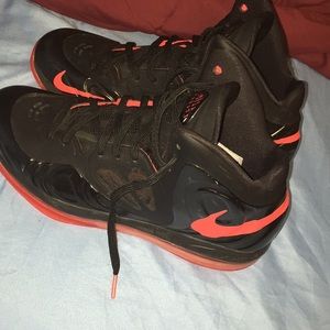 Nike hyperposites